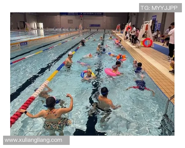 泳池安全防护全攻略确保孩子与成人享受安全清凉的夏季水上时光